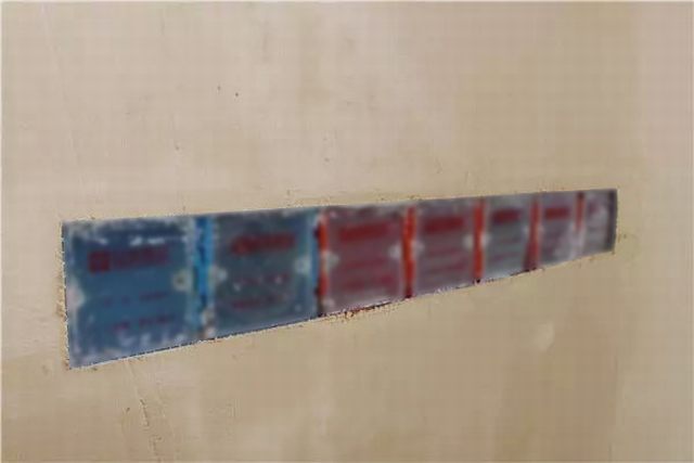 5做黃墻前把底盒保護(hù)好，防止東西掉進(jìn)底盒內(nèi).jpg